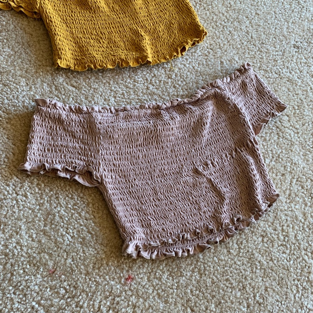 Off The Shoulder Crop Tops - Picture 2 of 3
